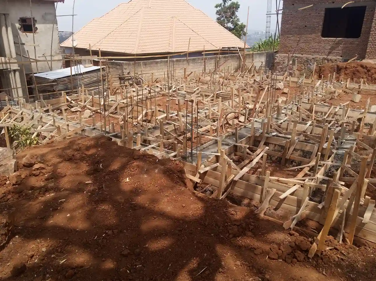 Waiting for the bus in the desert